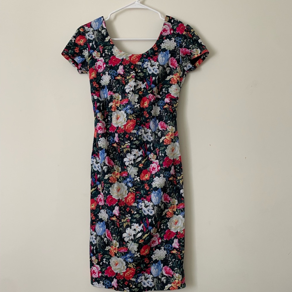 ANTHROPOLOGIE CNTR BLACK FLORAL DRESS